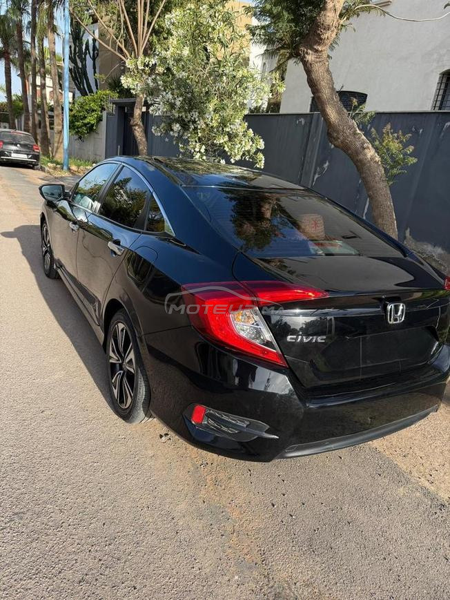 Honda Civic Essence Automatique 2018 à Casablanca