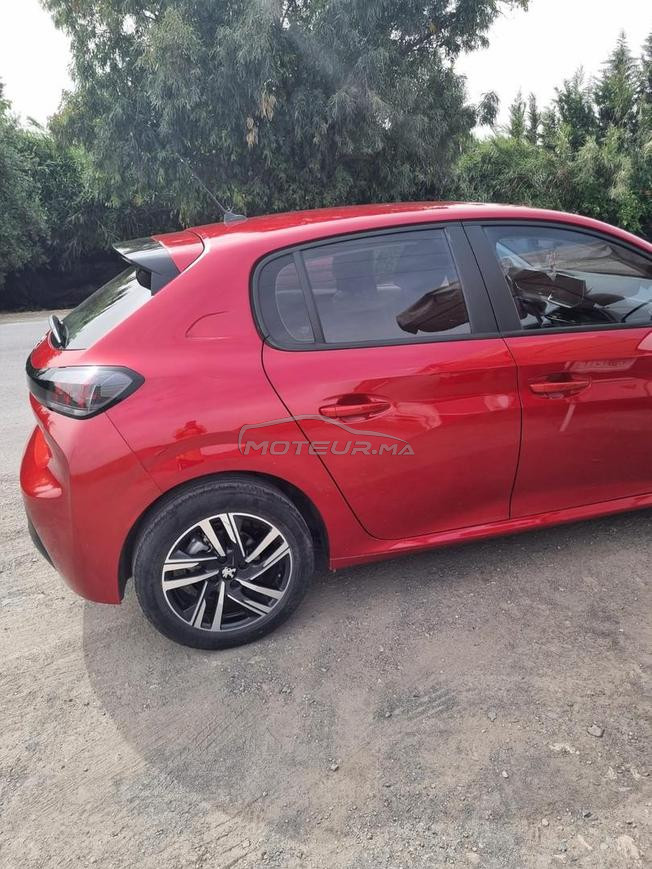 Peugeot 208 Diesel Manuelle 2024 à Marrakech