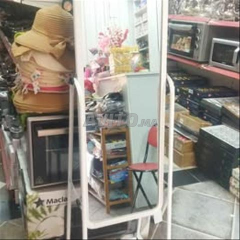 مرآة قائمة بذاتها بعجلات - 2