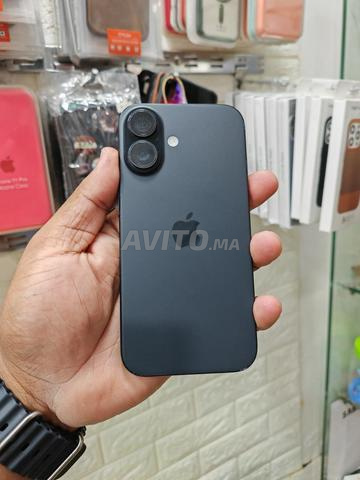 iPhone 16 normal