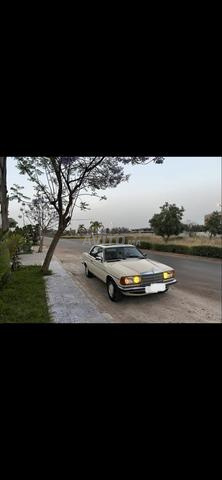 مرسيدس بنز 230 سي كلاسيك - 2