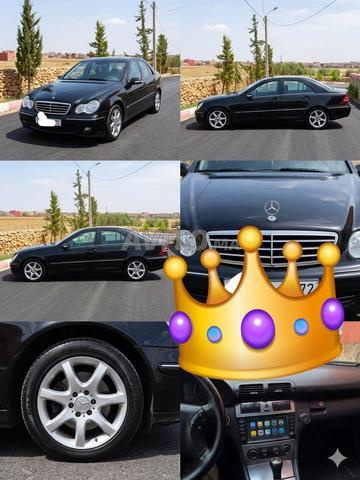 Mercedes-Benz 220c Kawkawa - 2