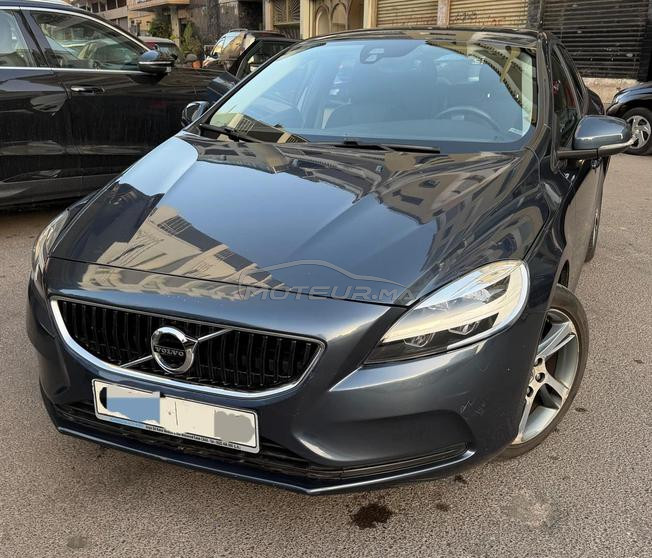Volvo V40 Diesel Automatique 2018 à Casablanca