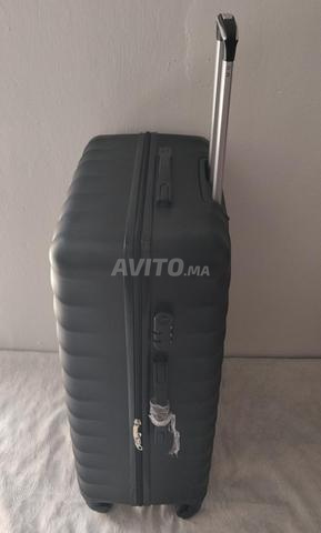 Sac de voyage poids 23 kg - 2