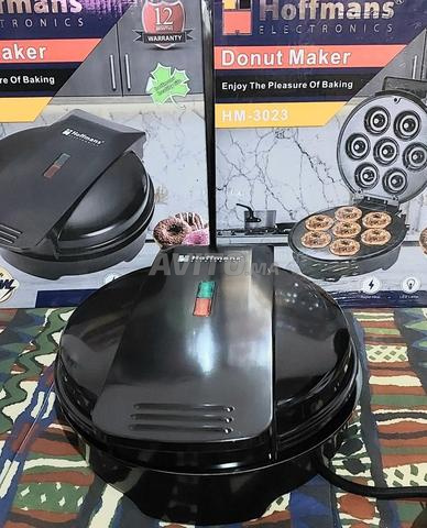 Appareil à beignets pour faire 7 mini donuts 1000W - 2