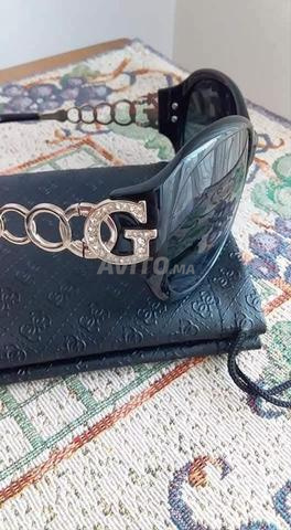Lunettes de soleil Guess authentiques neuves - 2
