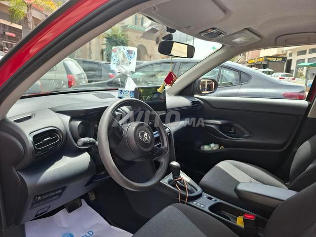 Yaris Cross rouge, sans intermédiaire. 37.000km - 2