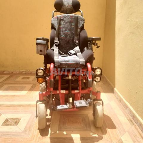 Fauteuil roulant électrique handicap - 2