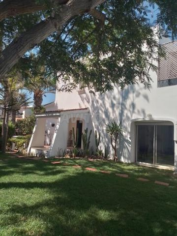 Villa de Luxe à Vendre Proche Morocco Mall