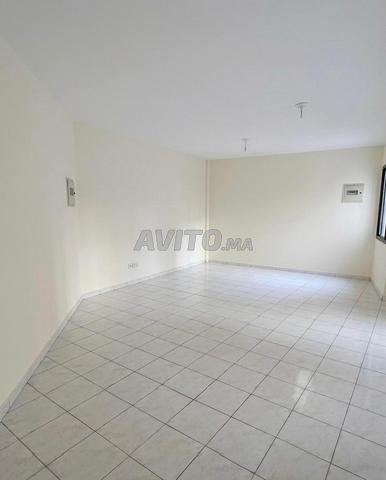 Plateau professionnel – Quartier très fréquenté - 2