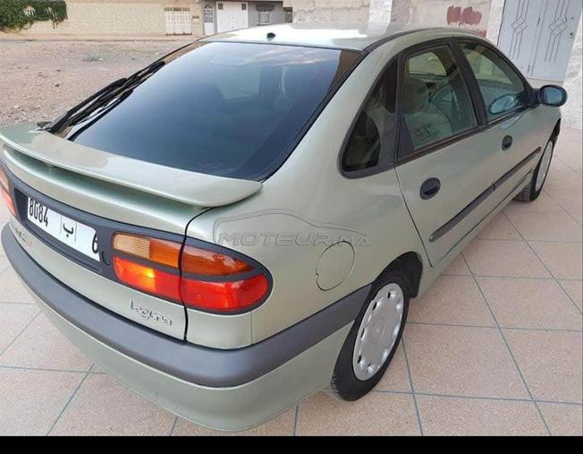 Renault Laguna Essence Manuelle 1994 à Nador