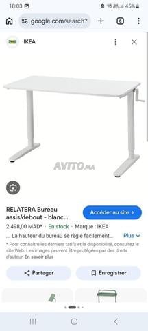 Bureau IKEA assis debout
