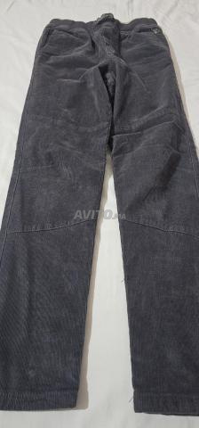 2 pantalons pour enfant 8 ans / 9 ans - 2