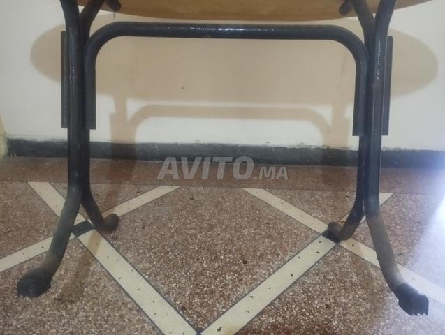 طاولة للبيع - 2