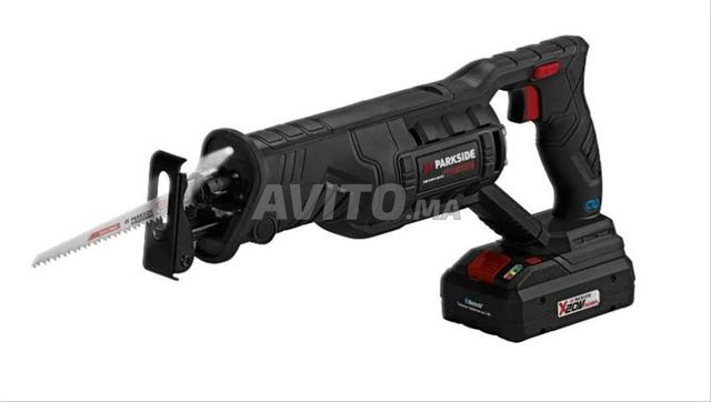 Scies sabres neuves, sans fil 20V - 2