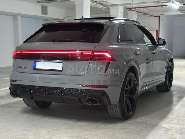AUDI RSQ8 PERFORMANCE 2025