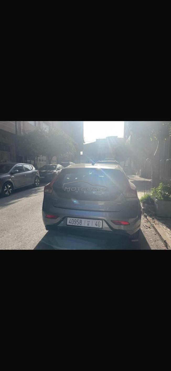 Volvo V40 Diesel Automatique 2017 à Tanger