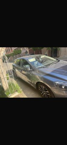 فولفو V40 ديزل أوتوماتيك 2017 بطنجة - 2