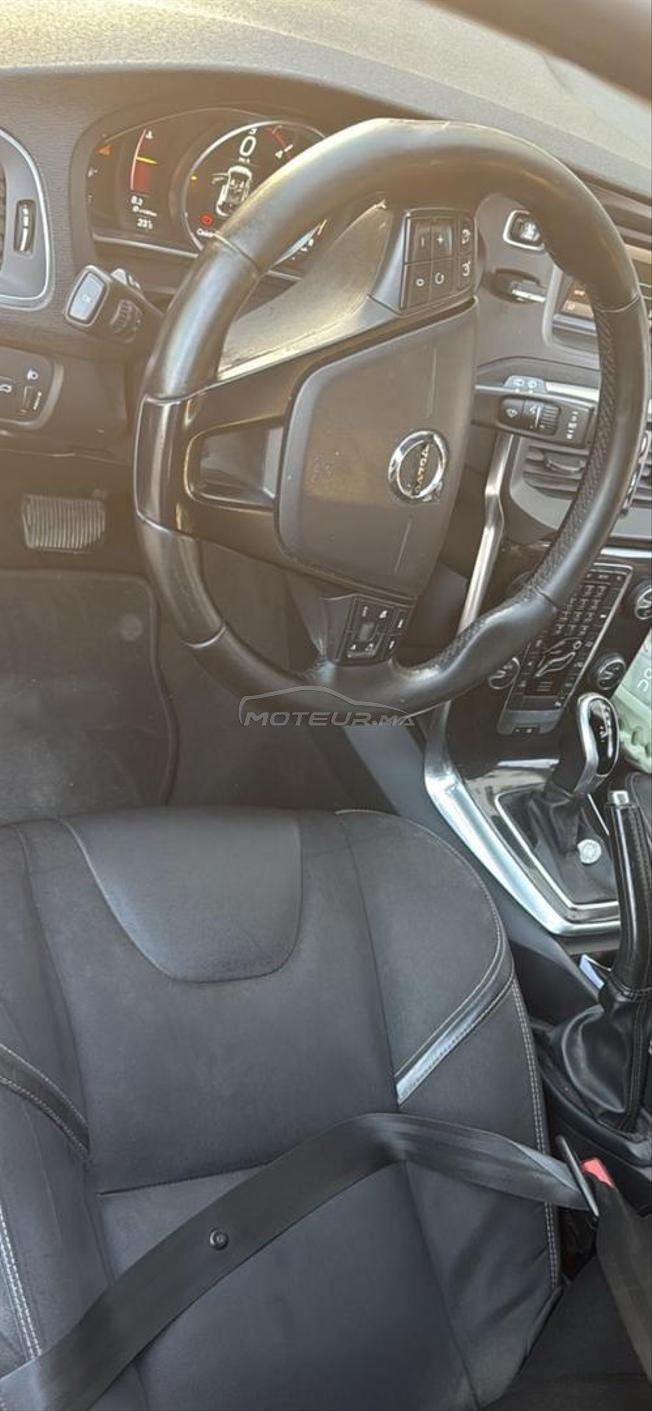 Volvo V40 Diesel Automatique 2017 à Tanger