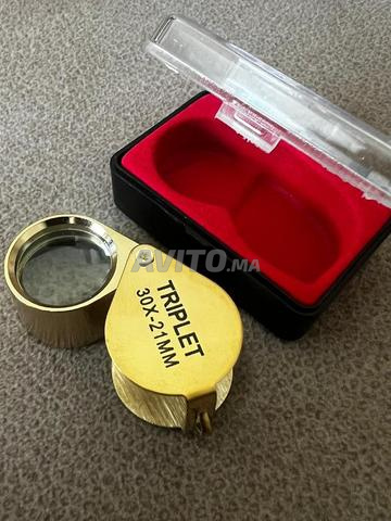 Loupe de Poche Pliable Couleur Or - 2