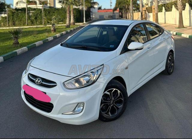 Hyundai Accent - 2