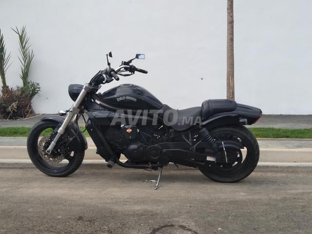 دراجة نارية ستايل هارلي ديفيدسون 650 سي سي V-twin حقن
