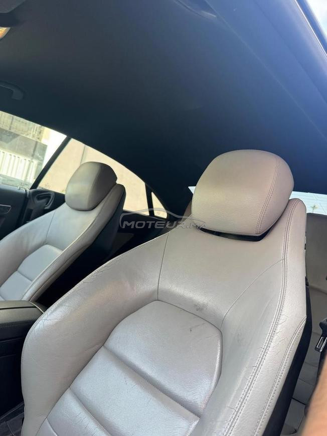 Mercedes E220- (0661751376)
