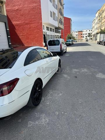 Mercedes E220 - (0661751376) - 2