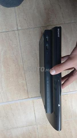 Playstation 3 Super Slim en très bon état - 2