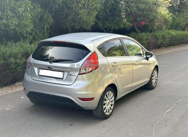 Ford Fiesta - 2