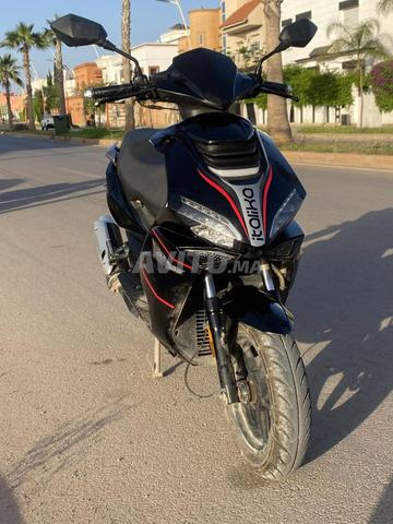Scooter Italika TigerMoto noir sport très bon état - 2