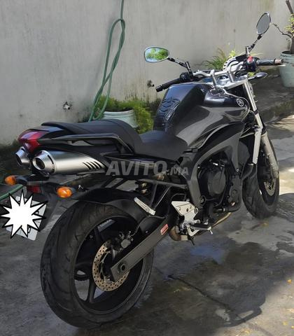 بيع دراجة نارية ياماها Fz6 - 2