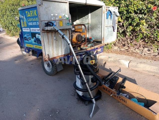 Triporteur équipé pour matériel de lavage de voiture - 2