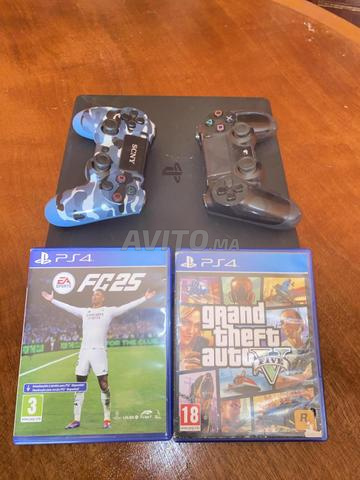 PS4 1T GTA et FC25 - 2
