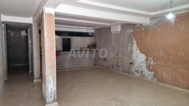 Local à vendre 72m2 à Riyad Salam