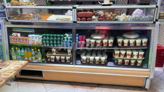 ثلاجة كونتوار باقة نقية تعمل بشكل جيد 2.5 متر