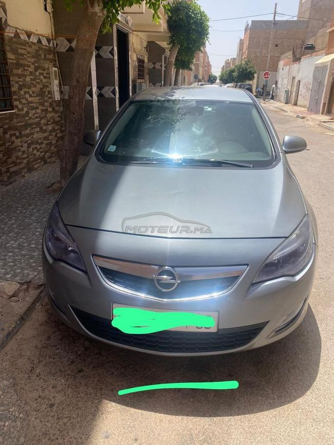 Opel Astra Diesel Manuelle 2012 à Tétouan