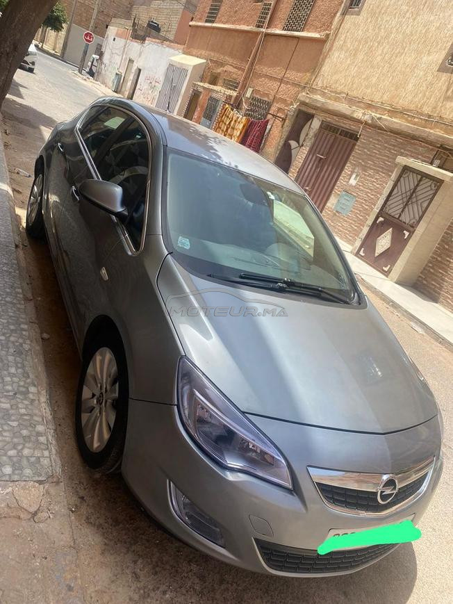 Opel Astra Diesel Manuelle 2012 à Tétouan
