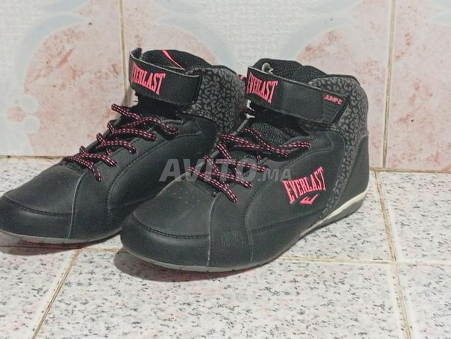 Bonne chaussure taille 38 pour le basket-ball