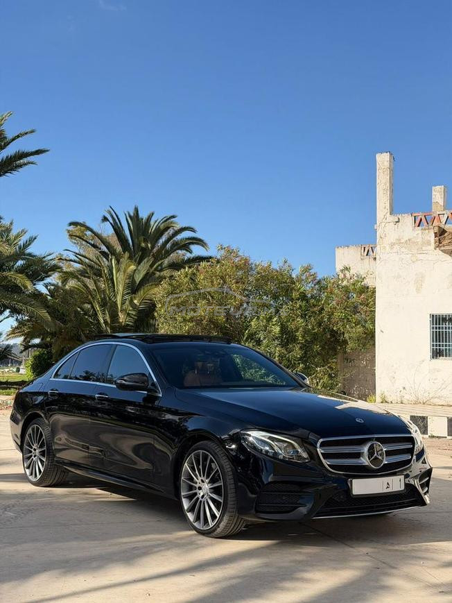 mercedes classe E 2017 emporte