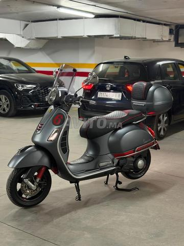 Vespa 300 gts - 2