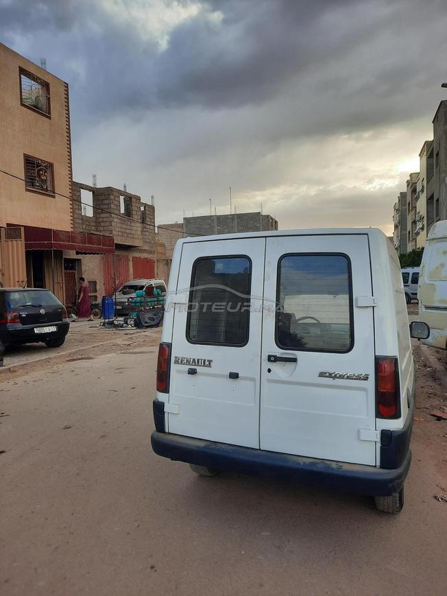 رينو اكسبريس