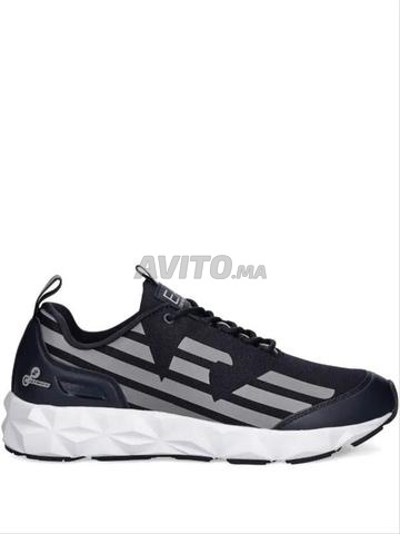 Basket Emporio Armani taille 43 - 2