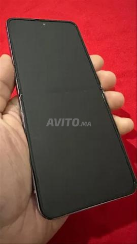 Téléphone pur et je vends aussi des produits de beauté - 2