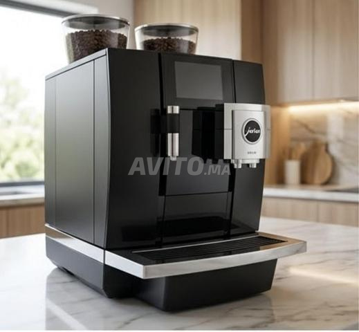 آلة قهوة احترافية Jura Giga X8c - 2