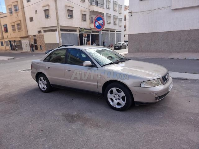 Voiture à vendre marque Audi A4