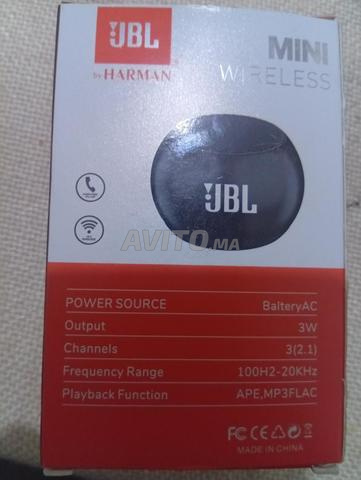 Petite enceinte JBL avec un son agréable pour l'oreille - 2