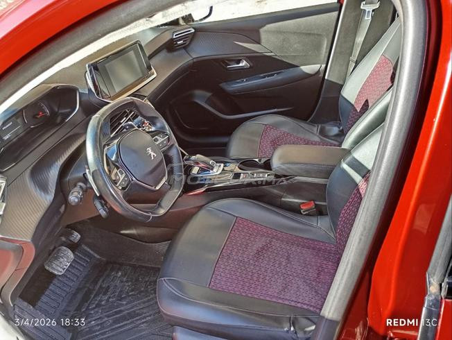 Peugeot 208 automatique sur commande 