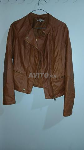 Veste en cuir en bon état - 2