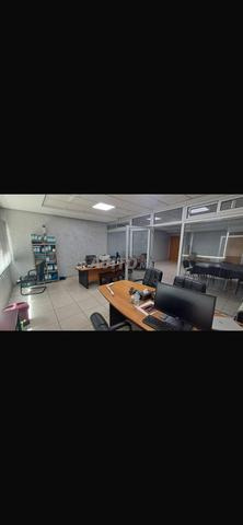 Bureau à vendre – 2 Mars, Rue de Rome - 2